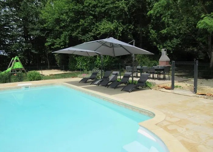 Holiday home Maison Spacieuse Avec Piscine Privee Au Coeur Du Perigord - Fr-1-616-254